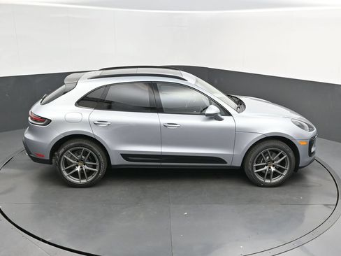 New 2026 Porsche Macan AWD/4WD image 33