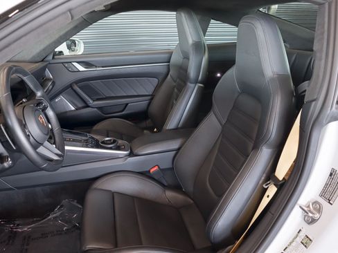 Certified 2022 Porsche 911 Turbo S AWD/4WD image 5