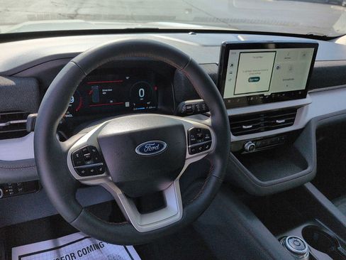 New 2026 Ford Explorer Active w/ Active Comfort Package AWD/4WD image 13