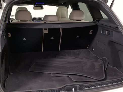 Used 2023 Mercedes-Benz GLC 300 4MATIC image 52
