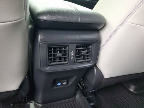 Used 2022 Toyota RAV4 Limited image 15