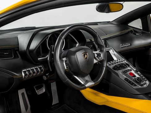 Used 2015 Lamborghini Aventador LP 700-4 AWD/4WD image 12
