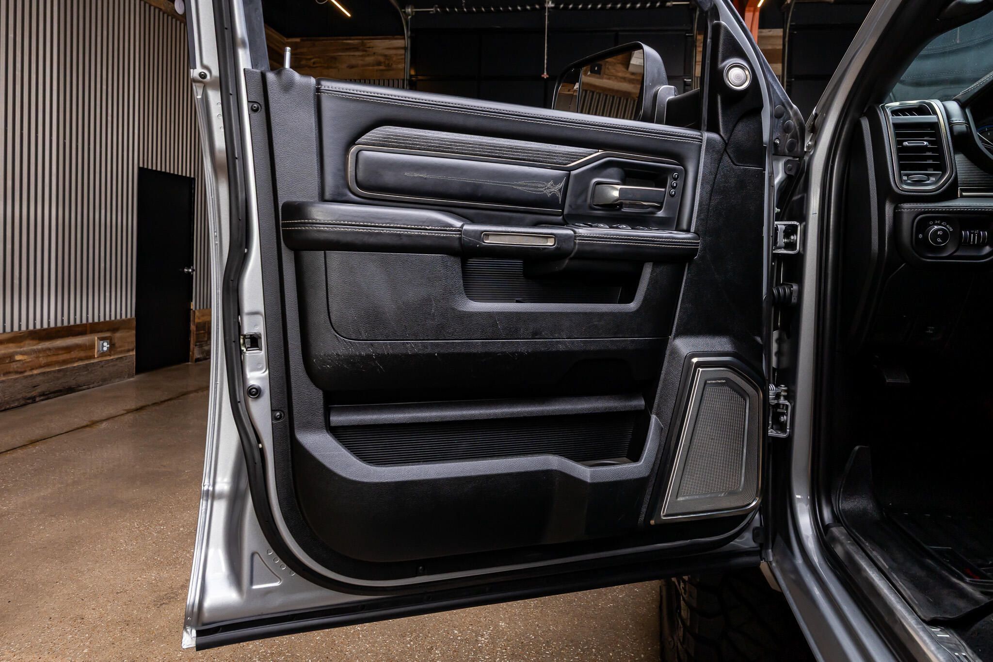 Used 2021 RAM 3500 Limited AWD/4WD image 44