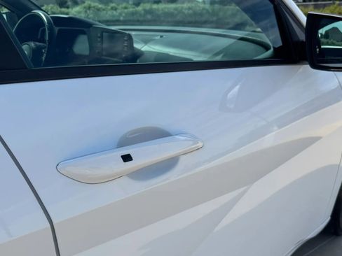 Used 2025 Hyundai Elantra Sport FWD image 16