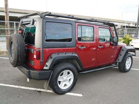 Used 2012 Jeep Wrangler Unlimited Sport image 21