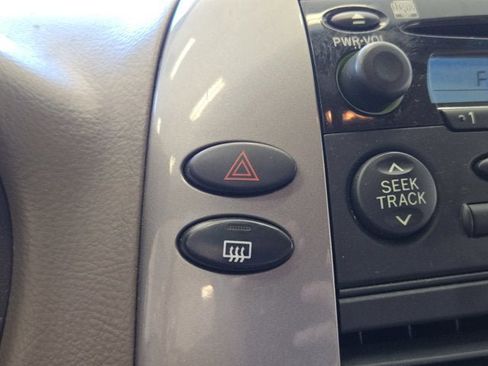 Used 2010 Toyota Sienna CE image 23