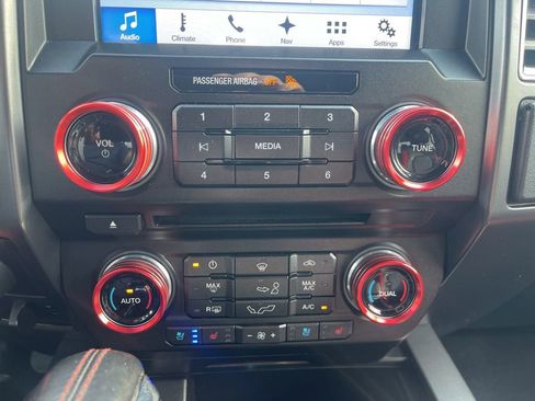 Used 2018 Ford F150 Lariat w/ Equipment Group 502A Luxury image 23