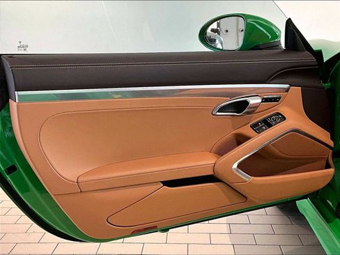 Used 2023 Porsche 718 Boxster S w/ Sport Chrono Package image 23