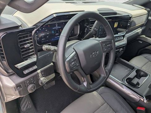 Used 2026 Chevrolet Silverado 2500 ZR2 w/ LPO, Dark Essentials Package AWD/4WD image 10
