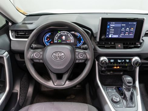 Used 2024 Toyota RAV4 XLE image 11