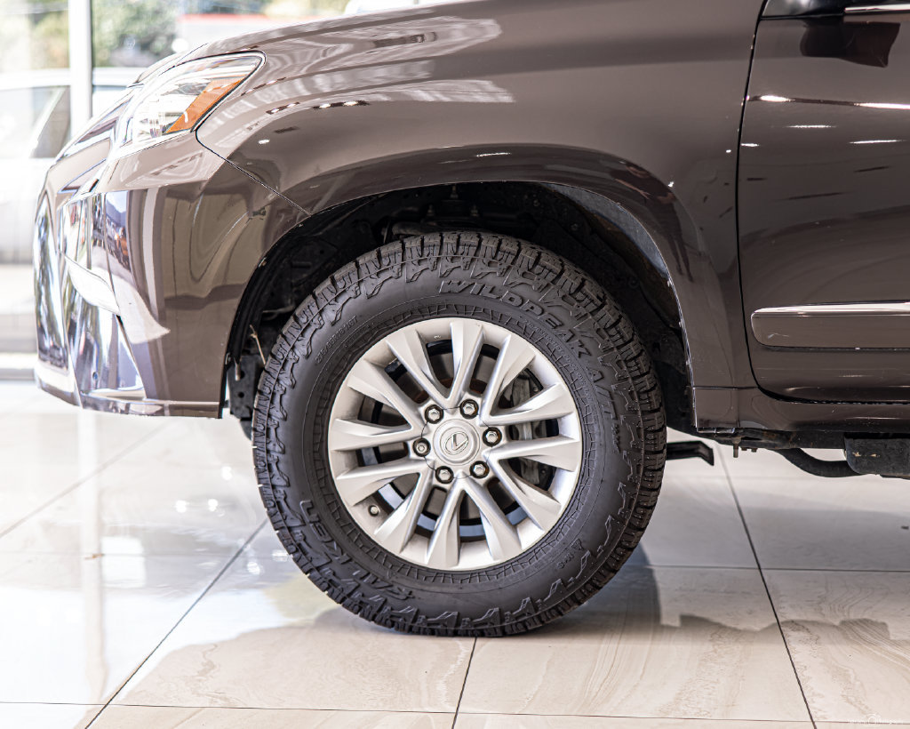 Used 2018 Lexus GX 460 Premium w/ Premium Package AWD/4WD image 8