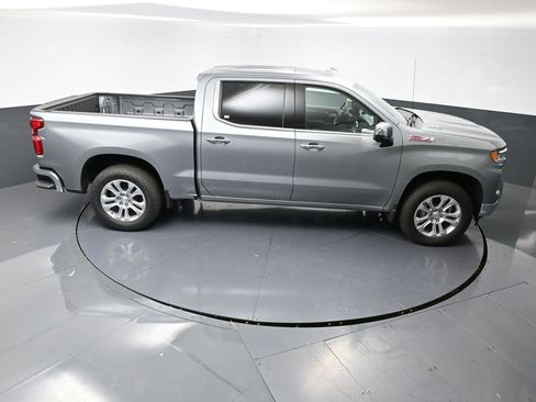 New 2026 Chevrolet Silverado 1500 LTZ w/ LTZ Premium Package image 38