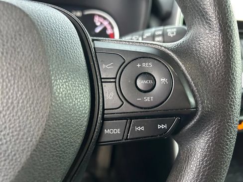 Used 2024 Toyota RAV4 XLE FWD image 16