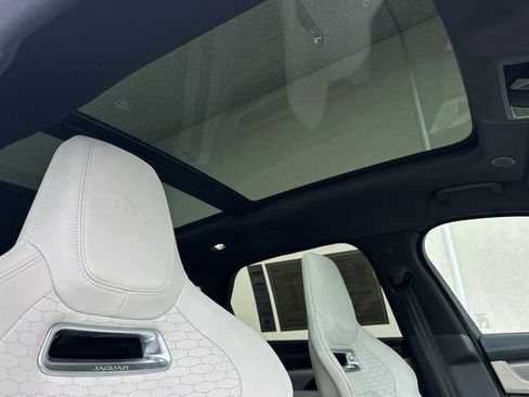 Certified 2024 Jaguar F-PACE R-Dynamic S image 16