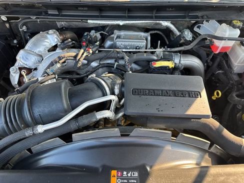 Used 2022 Chevrolet Silverado 3500 LT w/ Convenience Package AWD/4WD image 21