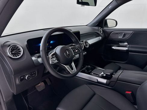 Used 2023 Mercedes-Benz GLB 250 image 10