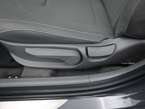 Certified 2024 Hyundai Elantra SEL FWD image 25
