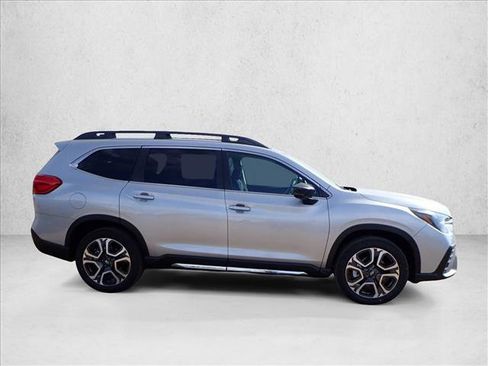New 2025 Subaru Ascent Limited image 5