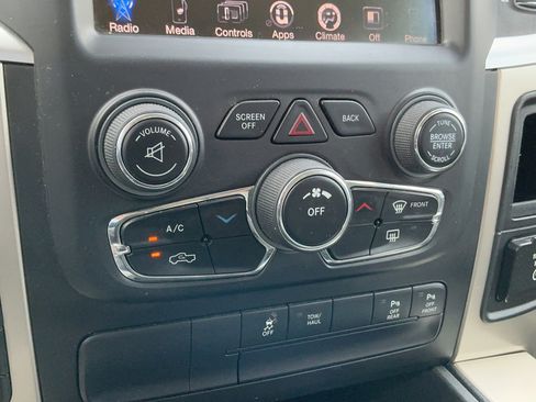 Used 2014 RAM 1500 Lone Star AWD/4WD image 16