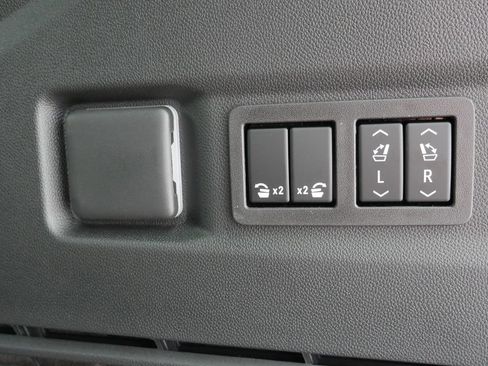New 2026 Chevrolet Tahoe Premier AWD/4WD image 11