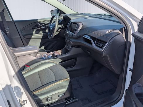 Certified 2022 GMC Terrain AT4 w/ Infotainment Package II image 9