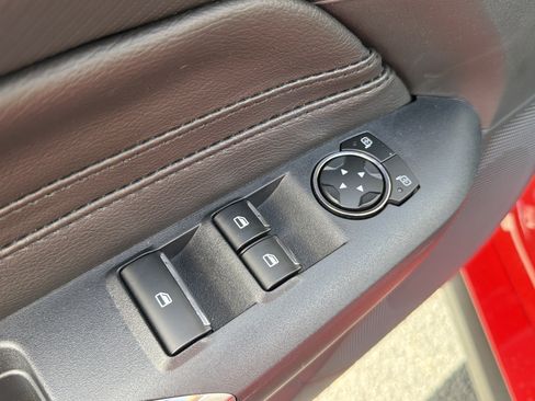 Used 2025 Ford Mustang Convertible RWD image 67