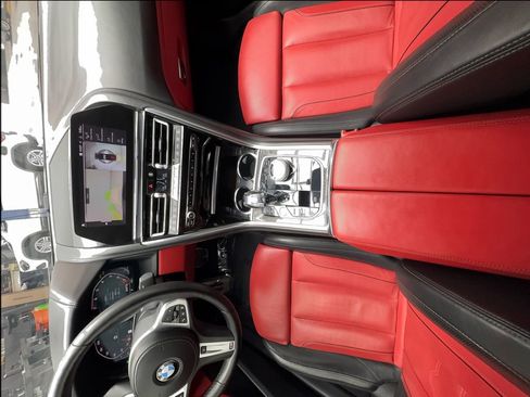 Used 2022 BMW M850i xDrive Coupe w/ Premium Package AWD/4WD image 31