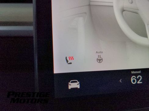 Used 2021 Tesla Model Y Long Range AWD/4WD image 25
