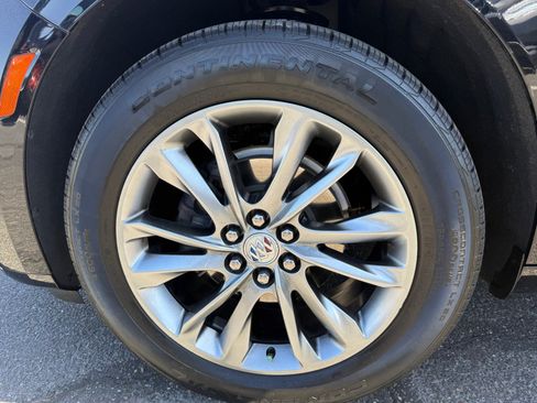 Used 2024 Buick Enclave Avenir w/ Avenir Technology Package FWD image 9