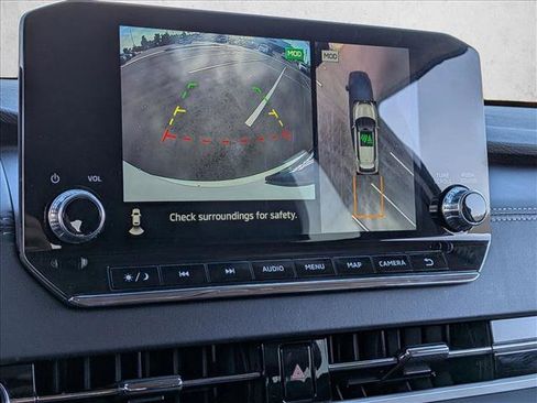 Used 2024 Mitsubishi Outlander SE image 13