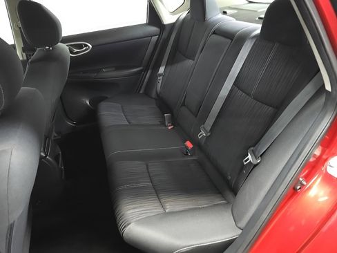 Used 2017 Nissan Sentra SV image 31