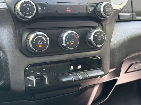 Used 2021 RAM 1500 Big Horn AWD/4WD image 10