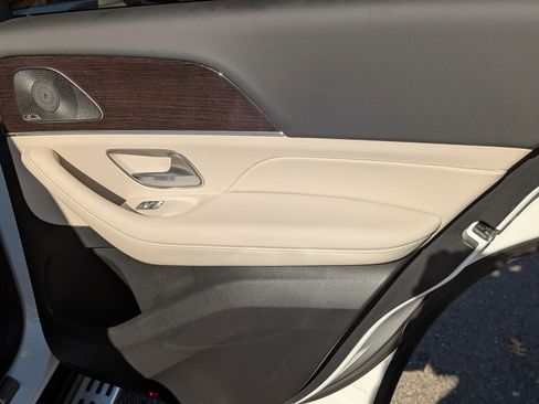 Certified 2024 Mercedes-Benz GLE 450 4MATIC image 35