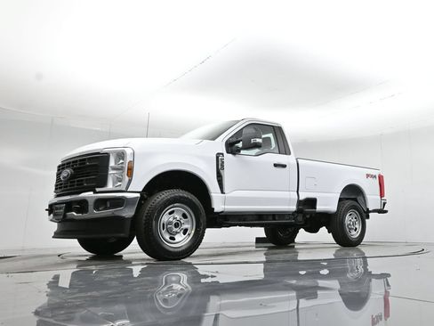 New 2026 Ford F350 XL w/ FX4 Off-Road Package AWD/4WD image 38