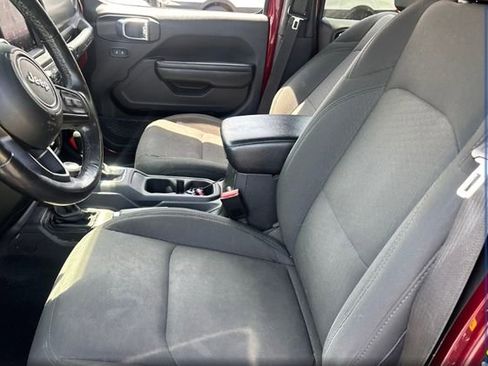 Used 2021 Jeep Wrangler Unlimited Sport AWD/4WD image 9