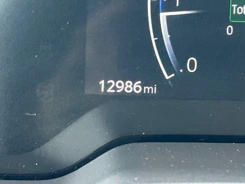 Used 2025 Toyota Corolla SE w/ SE Premium Package FWD image 30
