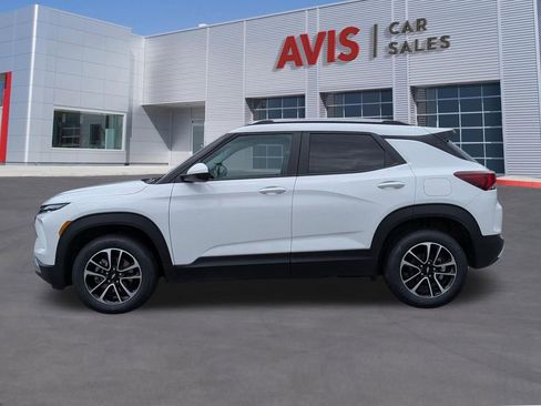 Used 2025 Chevrolet TrailBlazer LT AWD/4WD image 10