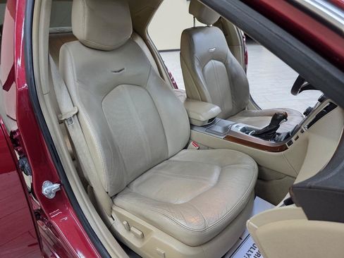 Used 2010 Cadillac CTS Luxury RWD image 17