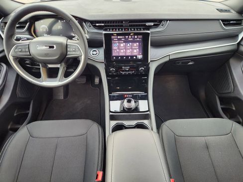 New 2025 Jeep Grand Cherokee Laredo X RWD image 21