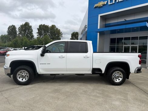 Used 2021 Chevrolet Silverado 2500 LT w/ Fleet Comfort Package AWD/4WD image 2