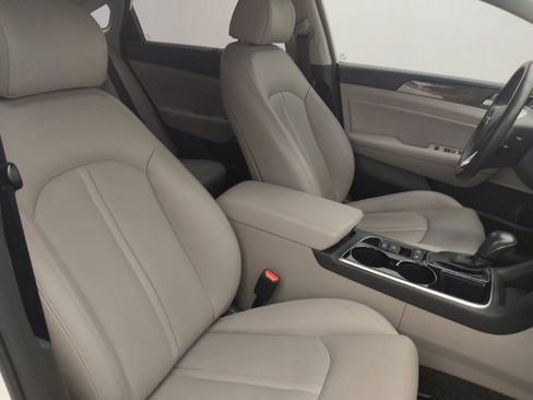 Used 2019 Hyundai Sonata Limited w/ Ultimate Package 02 FWD image 21