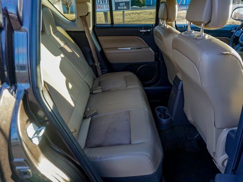 Used 2014 Jeep Compass Latitude image 20