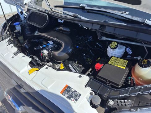 Used 2019 Ford Transit 250 Medium Roof image 36