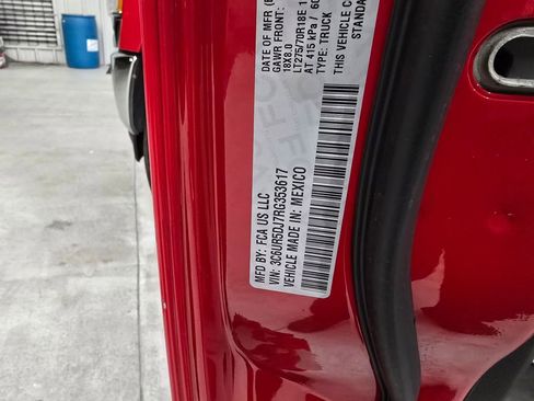 Used 2024 RAM 2500 Big Horn w/ Bed Utility Group image 17