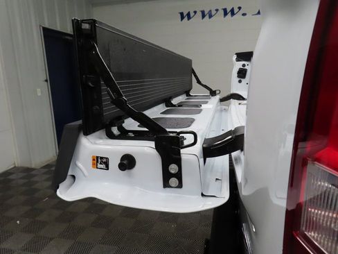 Used 2025 Chevrolet Silverado 1500 ZR2 w/ Technology Package image 42