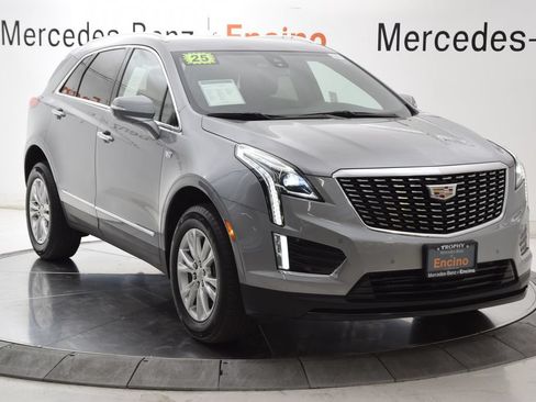 Used 2025 Cadillac XT5 Luxury FWD image 7