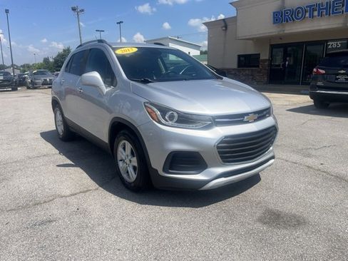 Used 2017 Chevrolet Trax LT w/ Driver Confidence Package image 8