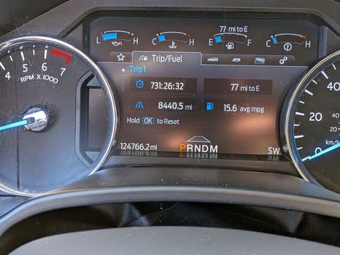 Used 2021 Ford Expedition XLT image 17