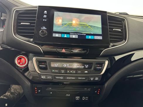 Used 2019 Honda Pilot Touring image 23