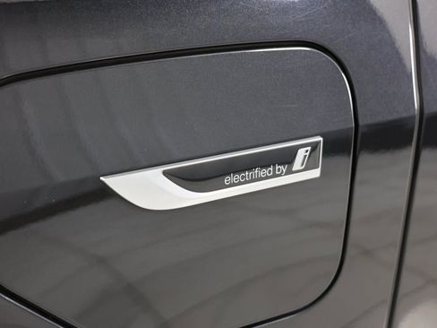 Used 2022 BMW X5 xDrive45e w/ Climate Comfort Package image 54